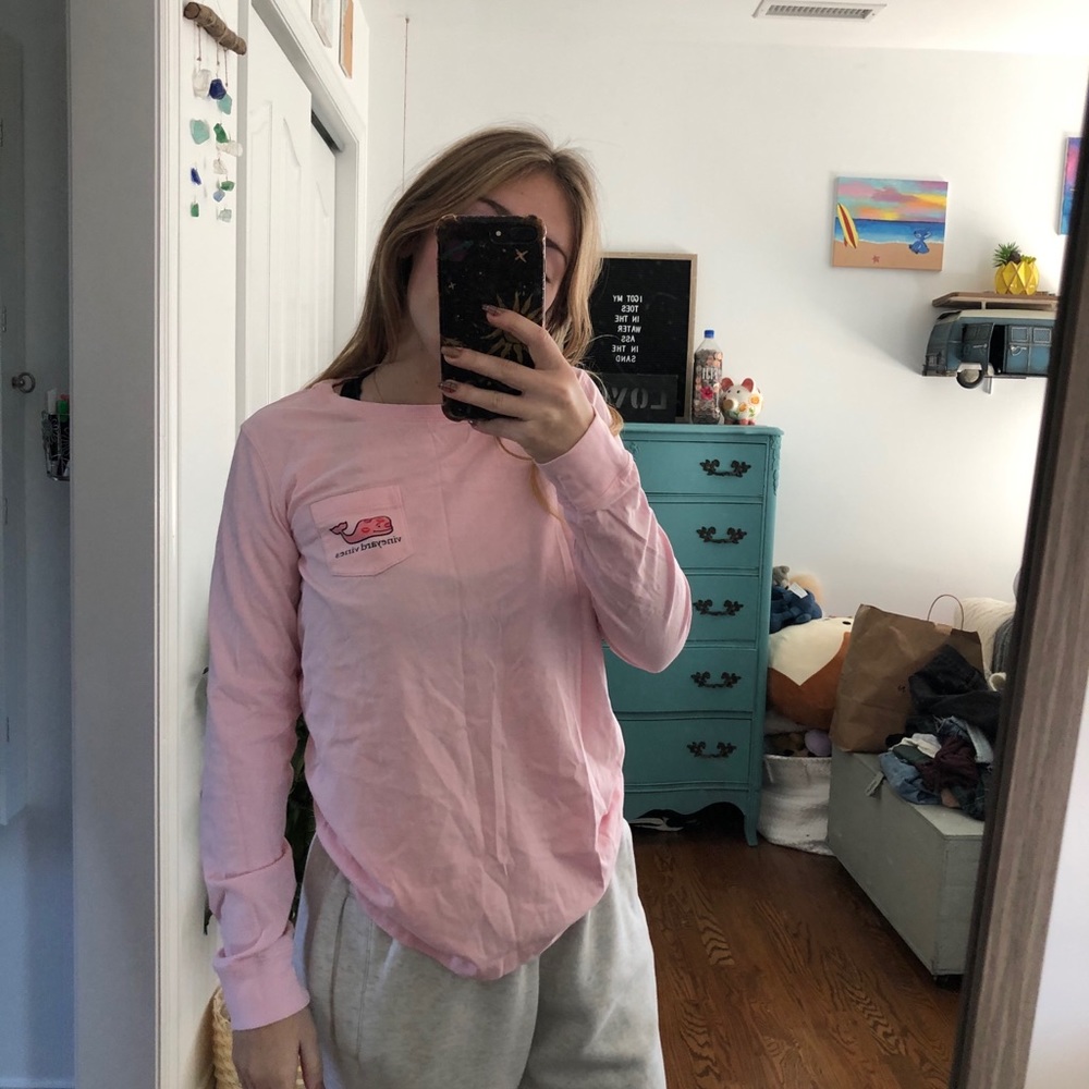 Valentine’s Day vineyard vines long sleeve shirt